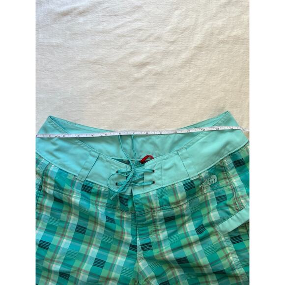 The North Face Board Shorts Women's Size 6 Teal & Green Plaid - Picture 13 of 16